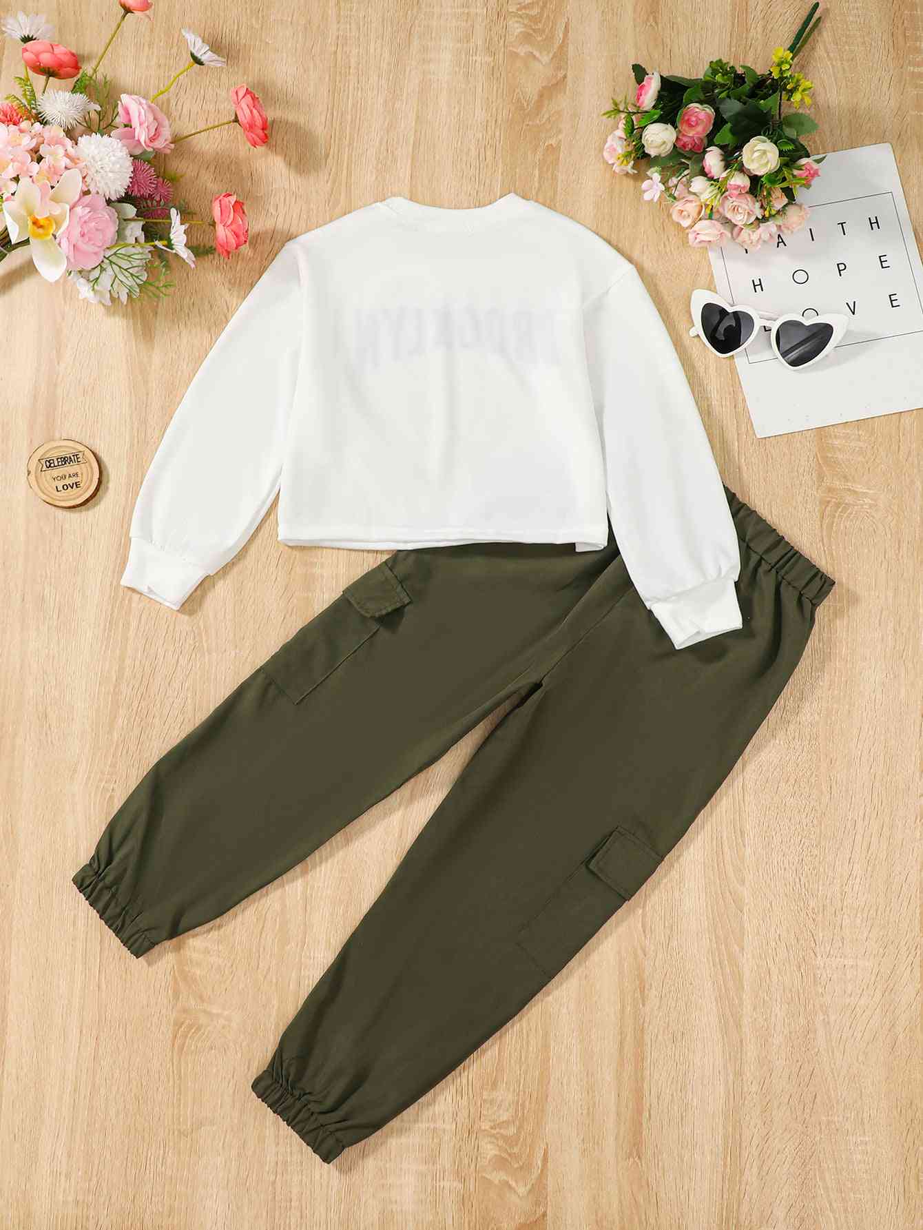 BROOKLYN Sweatshirt and Joggers Set