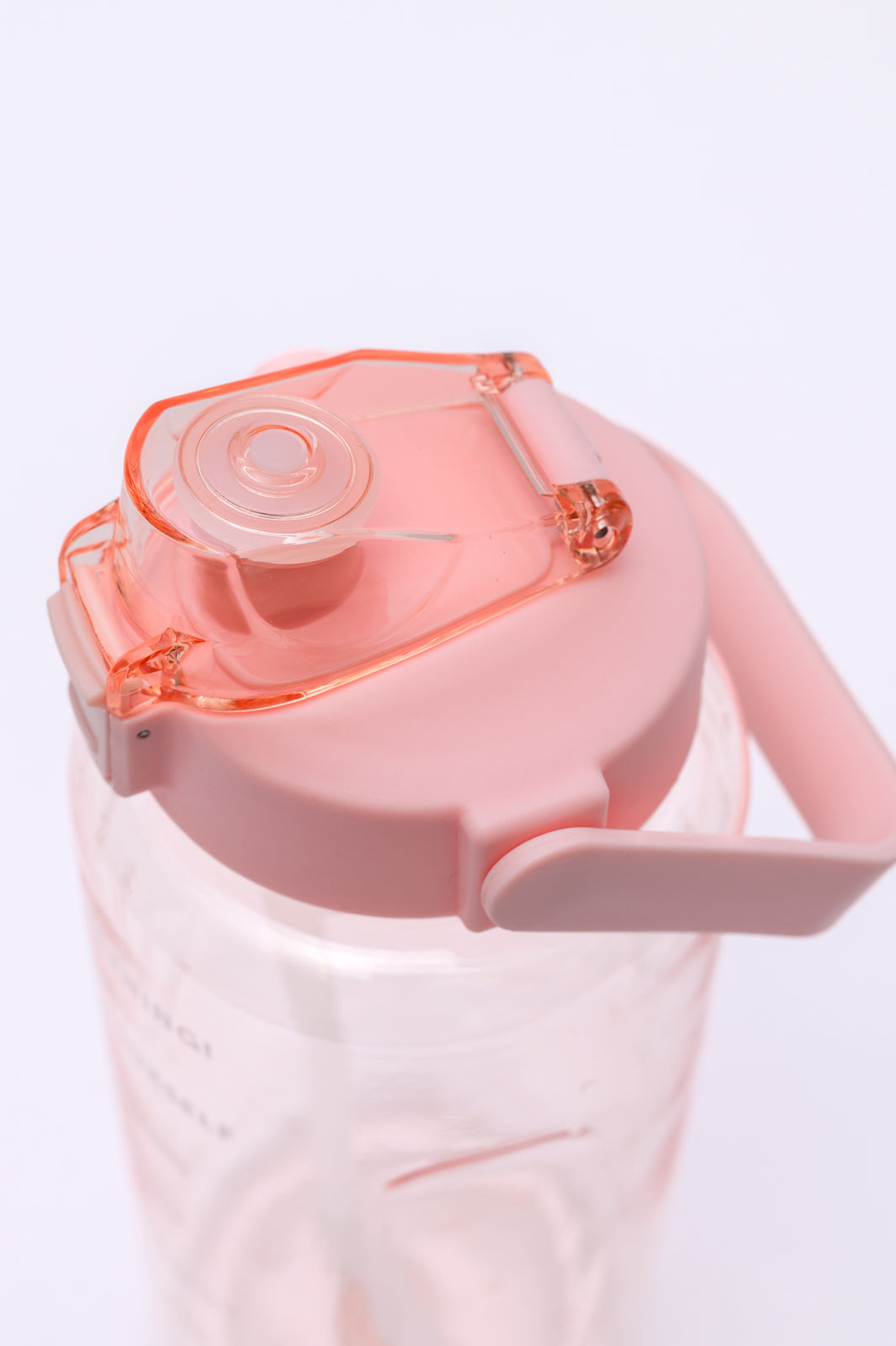 Water Tracking Bottle in Pink