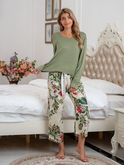 Solid Top and Printed Pants Set